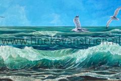 Meeuwen vliegen over de branding 40x100 acryl op board  175,- met  lijst